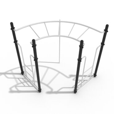 Curved horizontal ladder climber