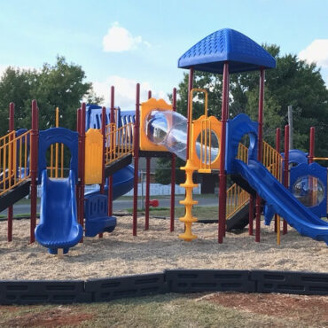 Chagrin Falls Spark Structure in custom color installed at Wynnewood Elementary - Wynnewood, OK.