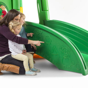 Features a multi-functional play ramp that is designed to help infants and toddlers meet developmental milestones